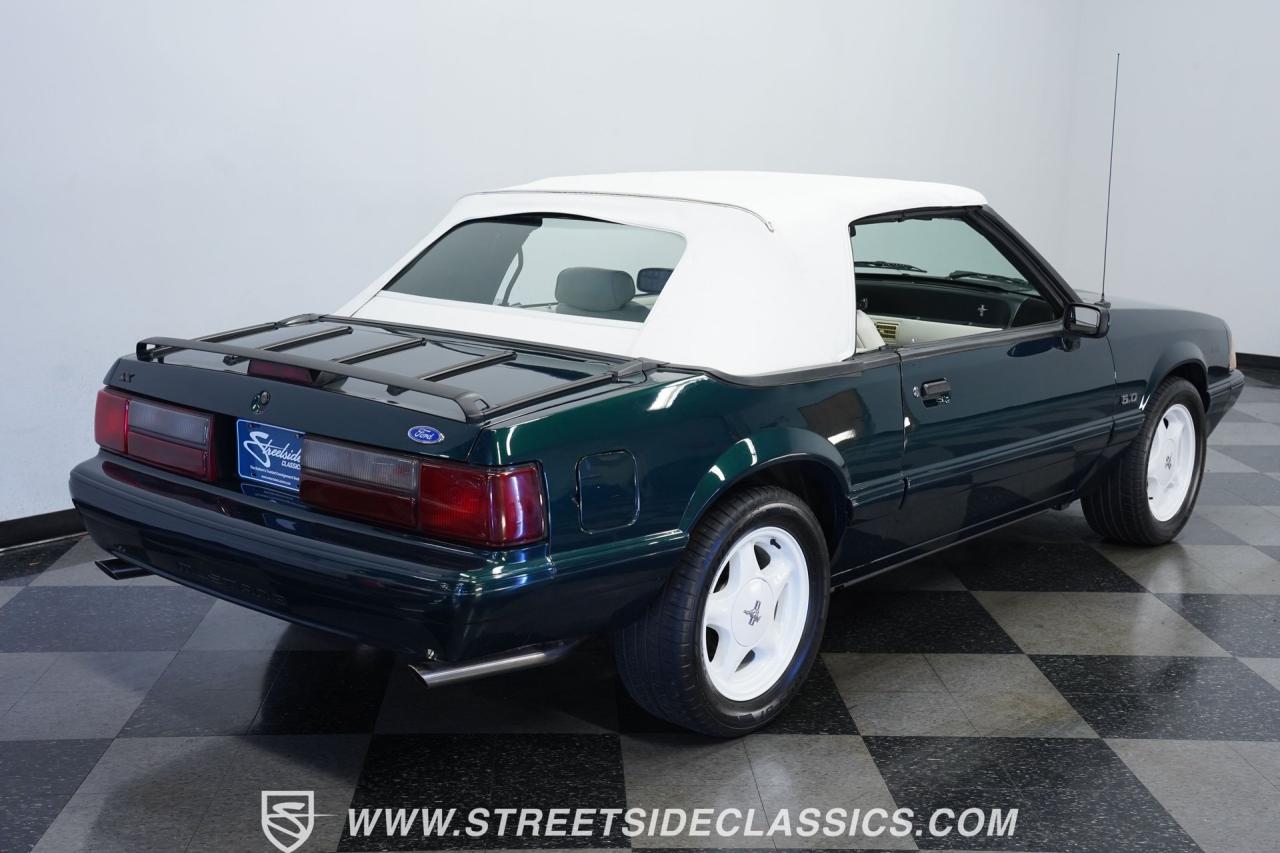 1990 Ford Mustang Convertible 7 UP Edition