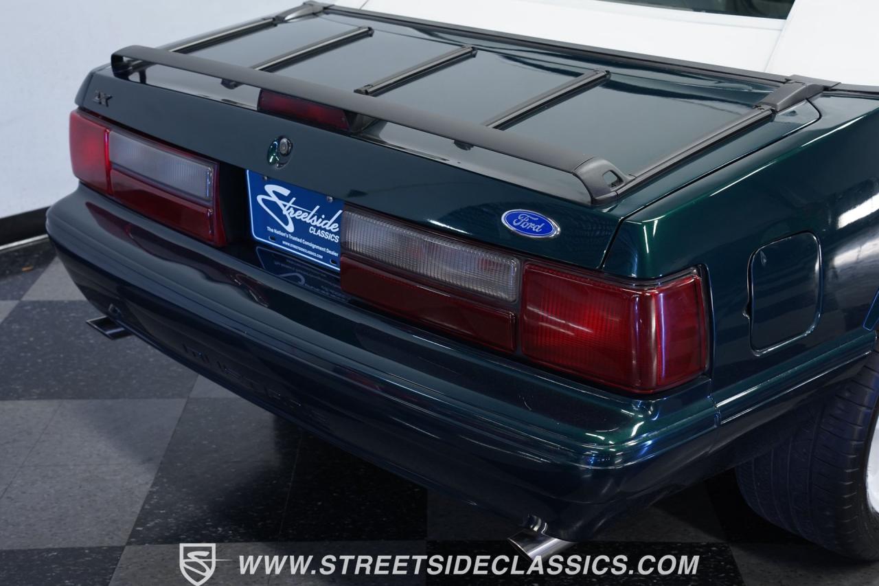 1990 Ford Mustang Convertible 7 UP Edition