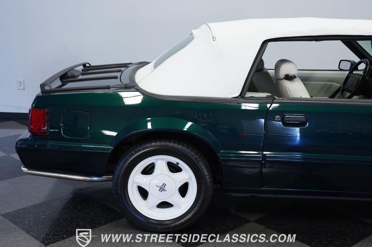 1990 Ford Mustang Convertible 7 UP Edition