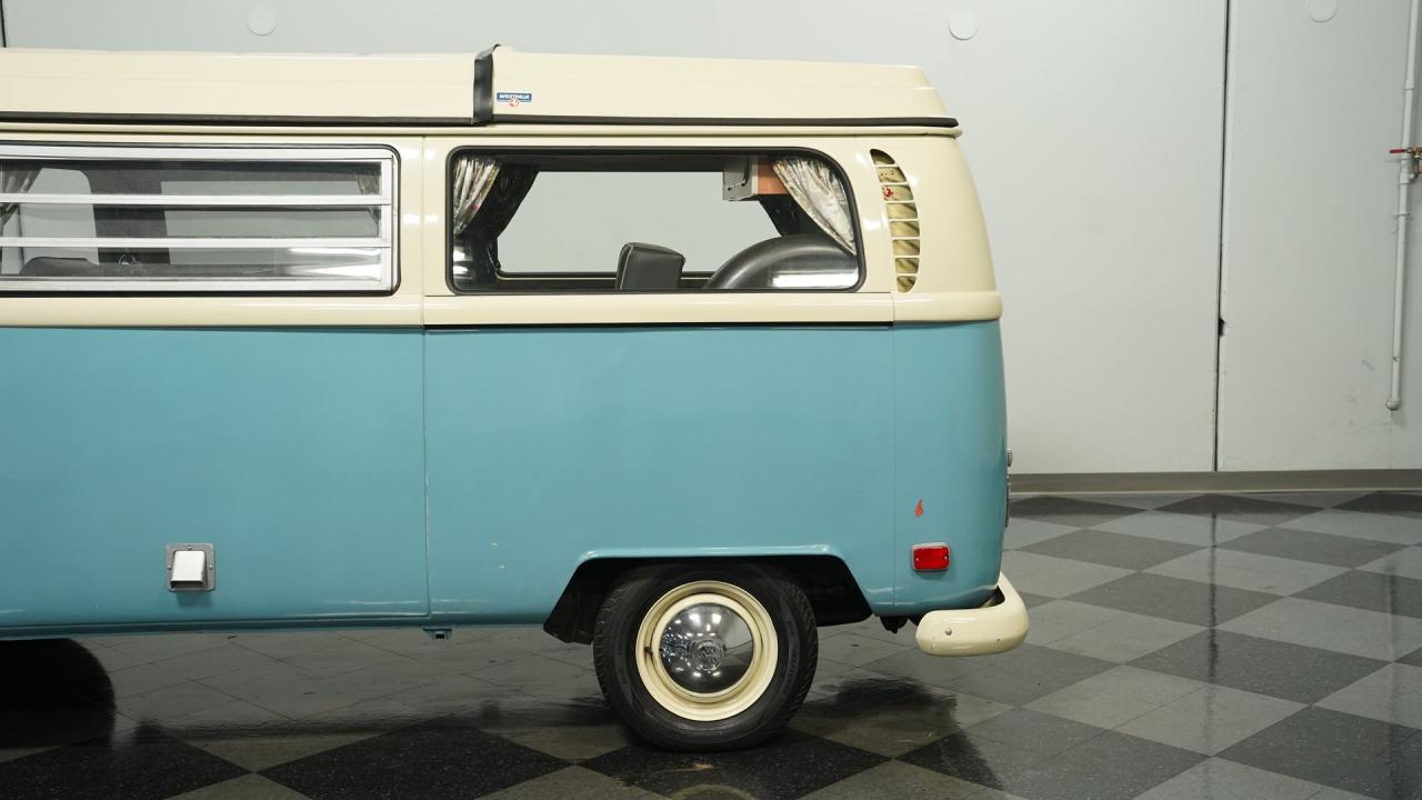 1970 Volkswagen Westfalia Camper