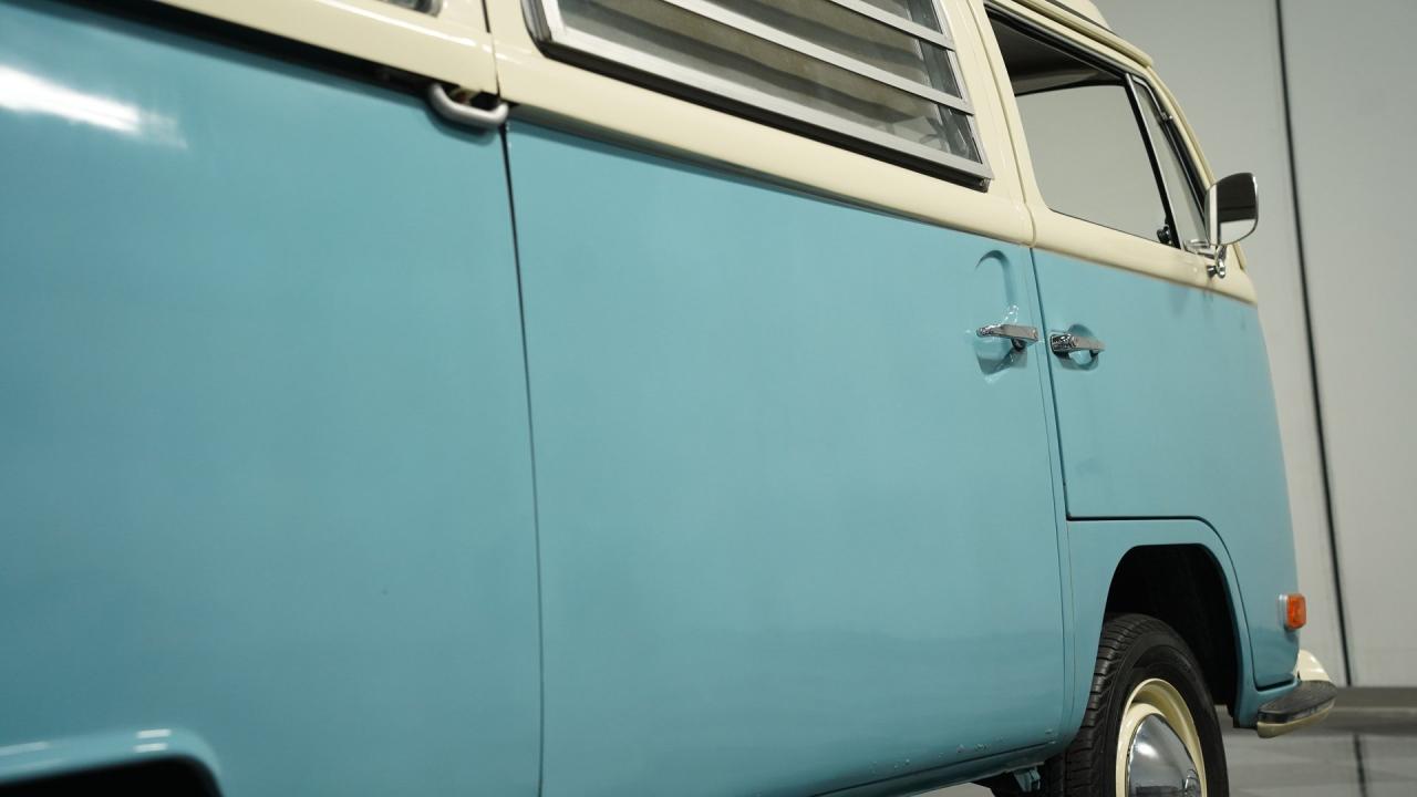 1970 Volkswagen Westfalia Camper