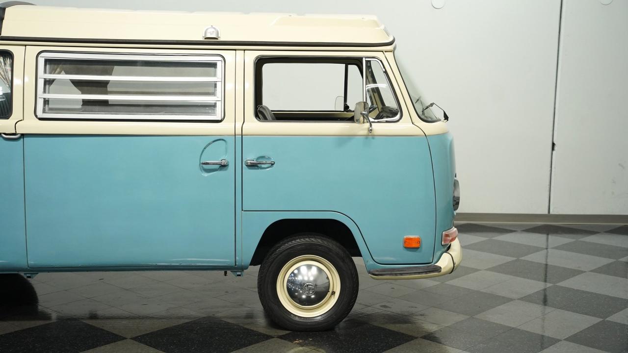 1970 Volkswagen Westfalia Camper