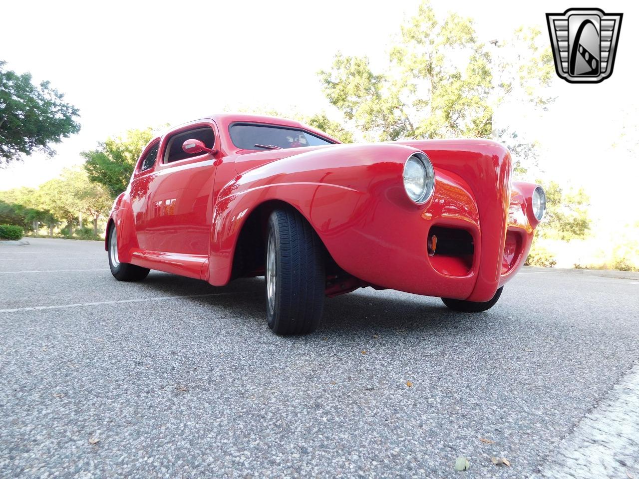 1941 Ford Deluxe