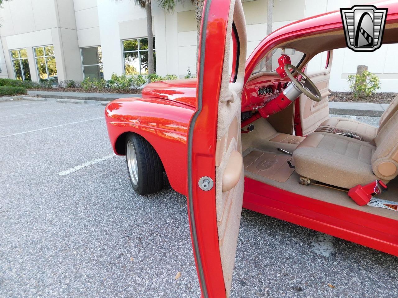 1941 Ford Deluxe