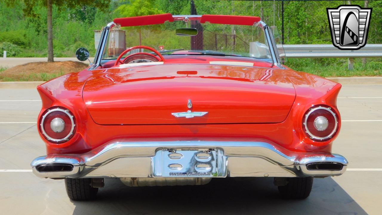 1957 Ford Thunderbird