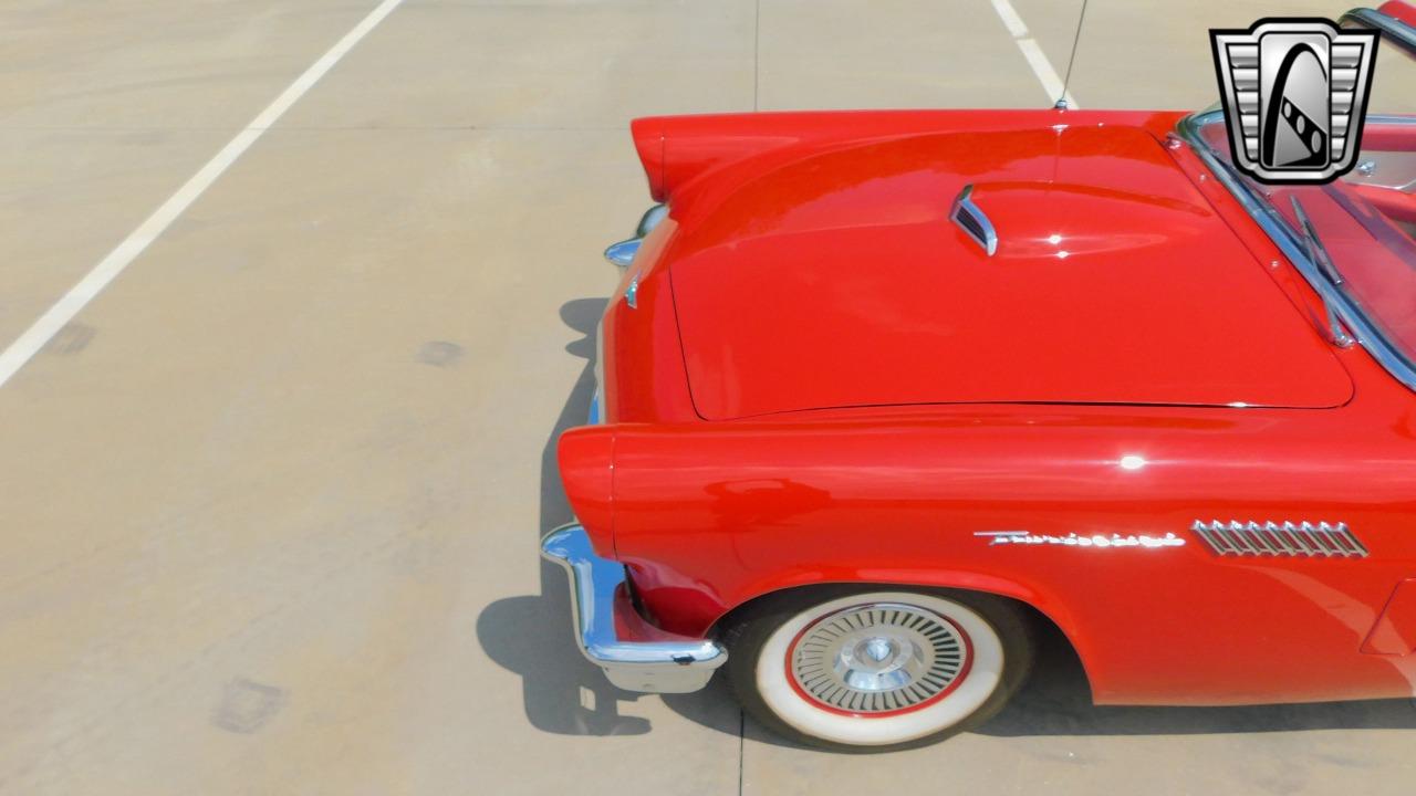 1957 Ford Thunderbird