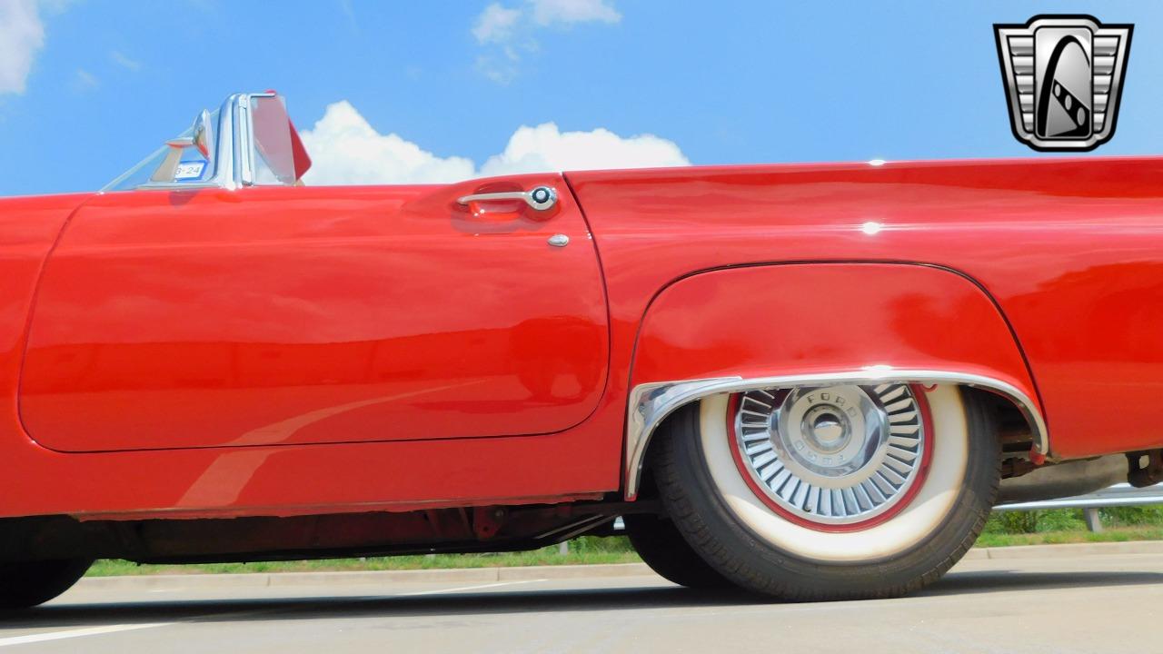 1957 Ford Thunderbird