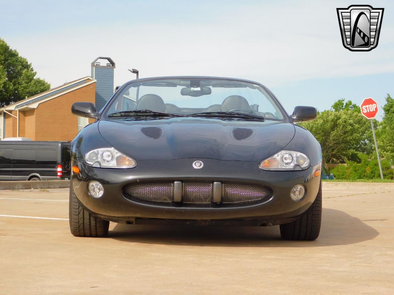 2002 Jaguar XKR