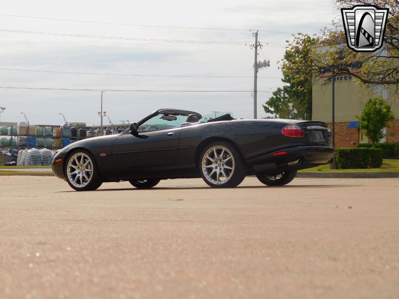 2002 Jaguar XKR