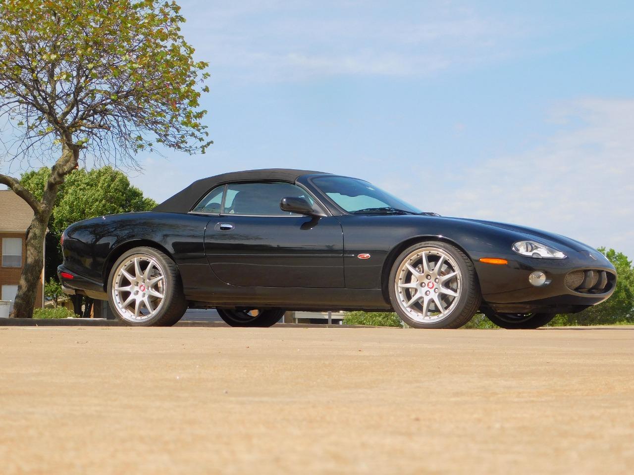 2002 Jaguar XKR