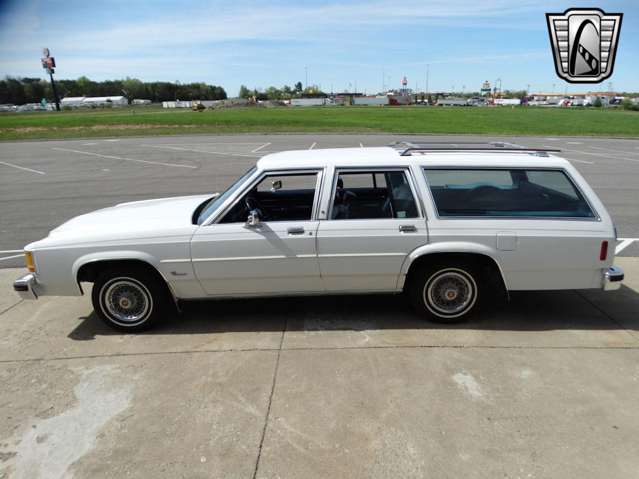 1985 Ford Crown Victoria