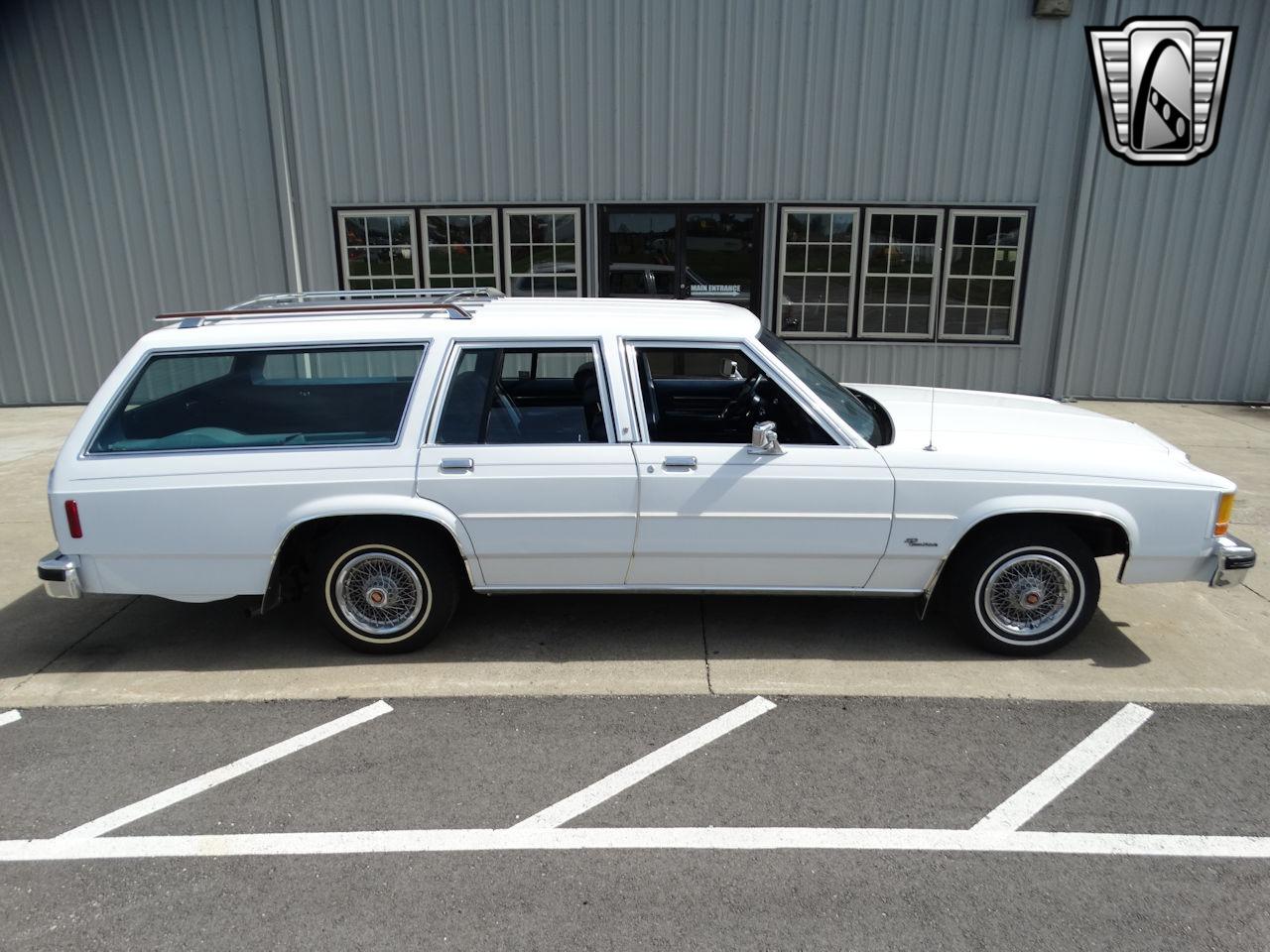 1985 Ford Crown Victoria