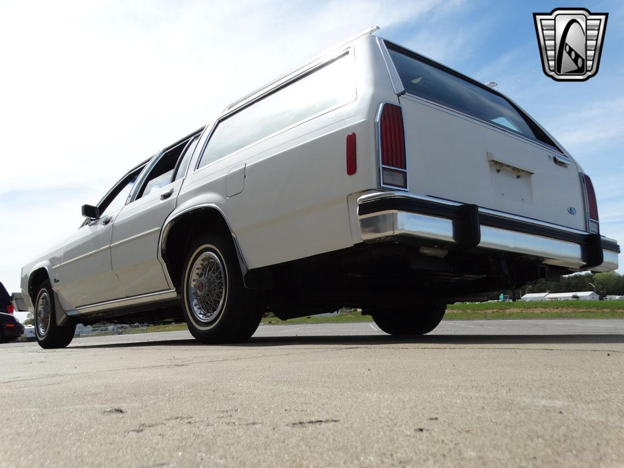 1985 Ford Crown Victoria