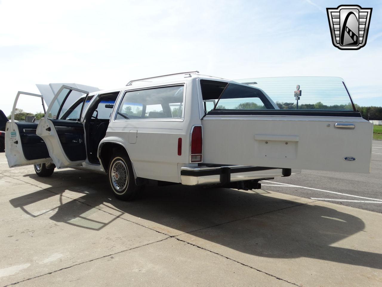 1985 Ford Crown Victoria