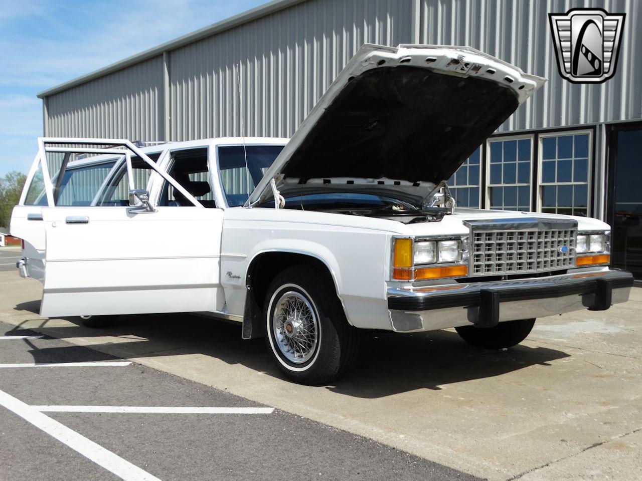 1985 Ford Crown Victoria