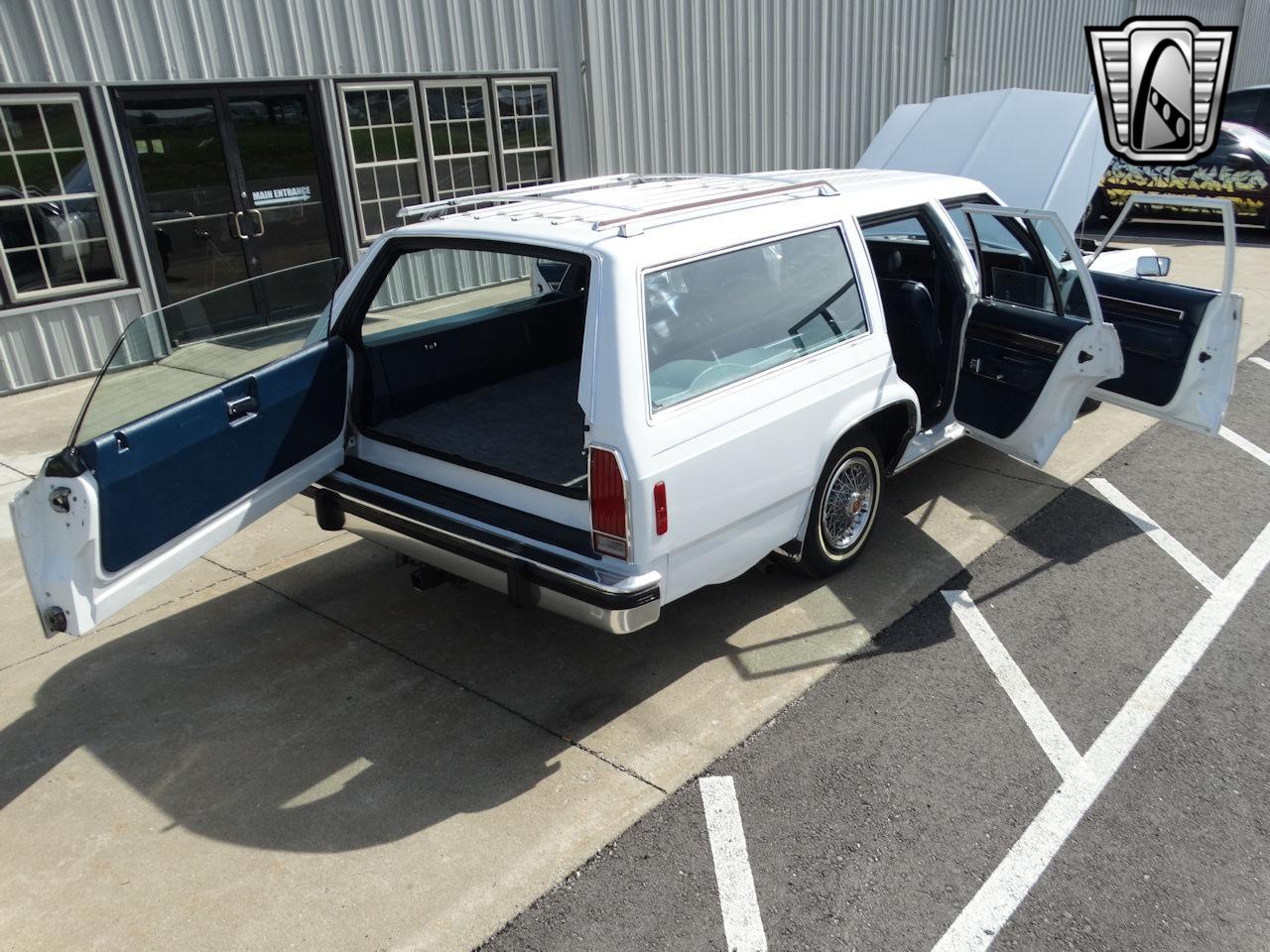 1985 Ford Crown Victoria