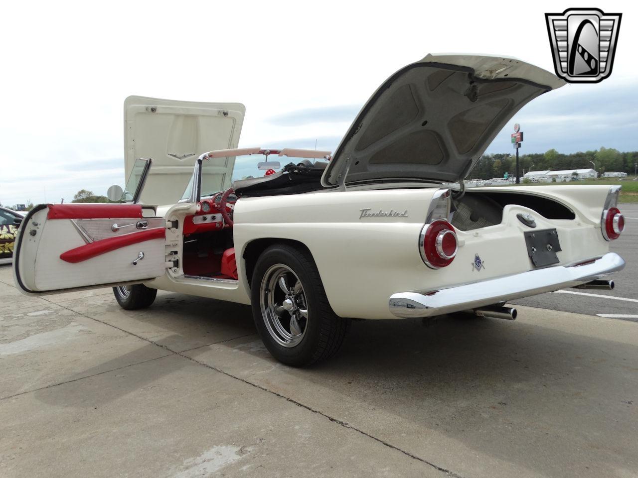 1956 Ford Thunderbird