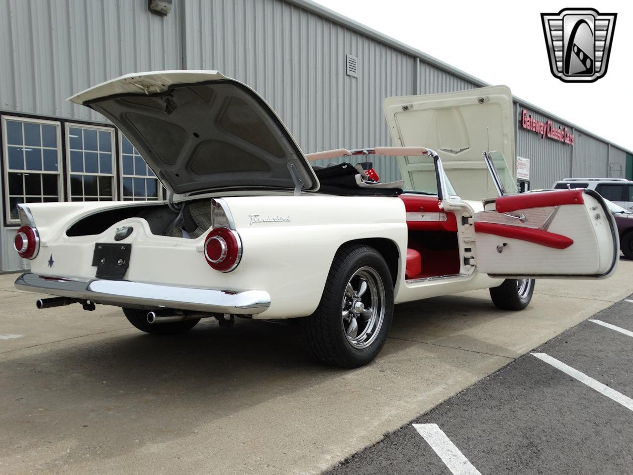 1956 Ford Thunderbird