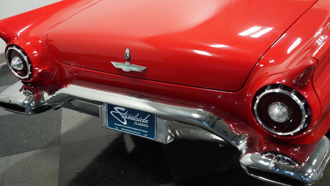 1957 Ford Thunderbird