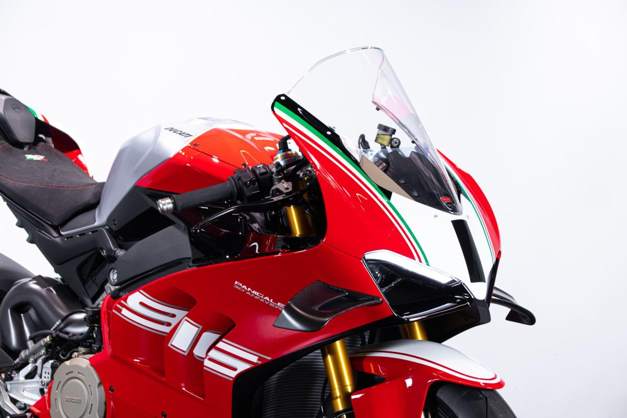 2024 Ducati PANIGALE V4 SP2 30&deg; Anniversario 916V