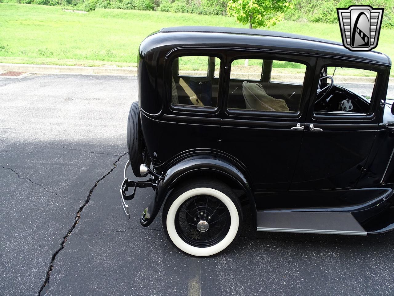 1931 Ford Sedan