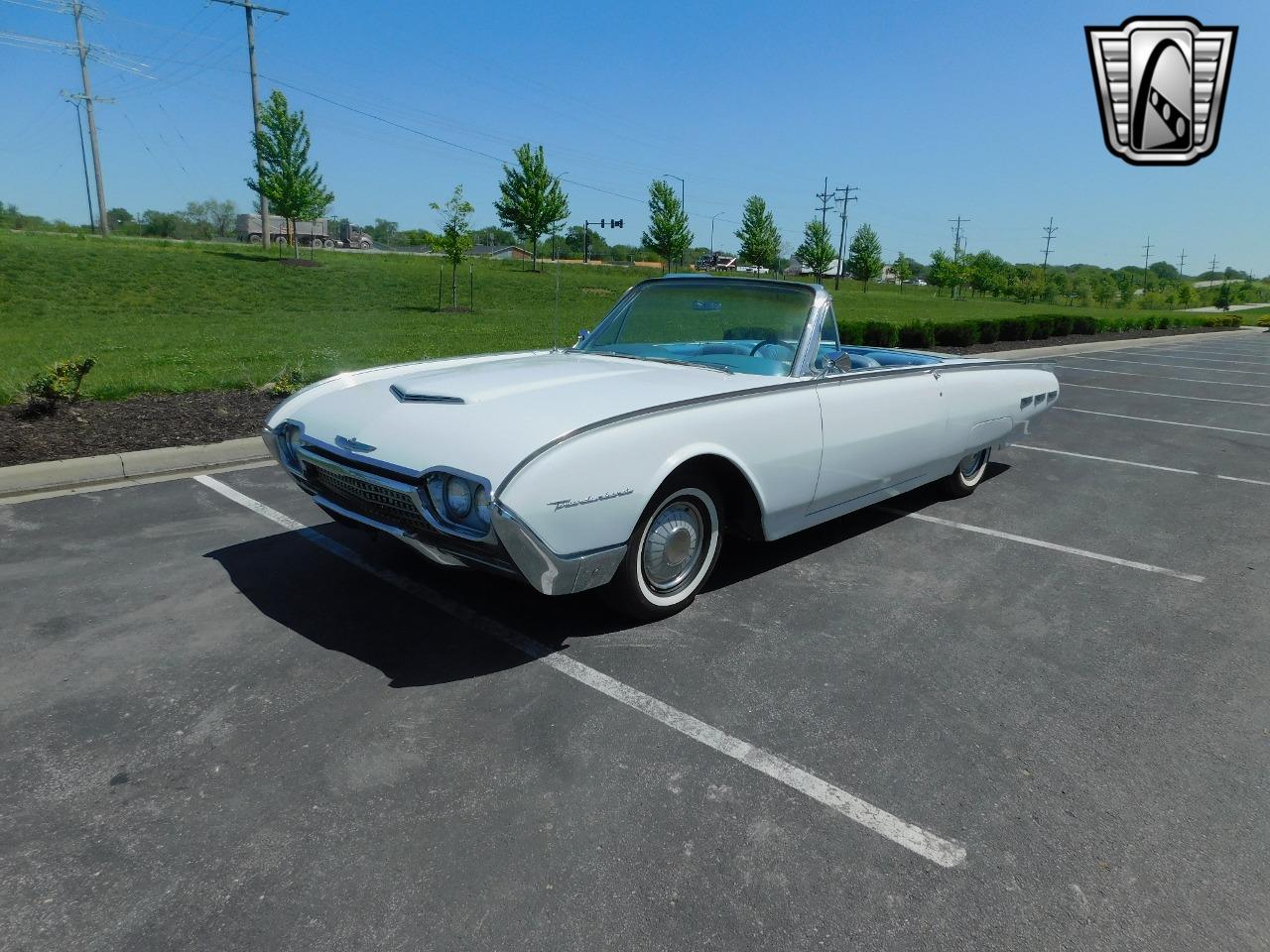 1962 Ford Thunderbird