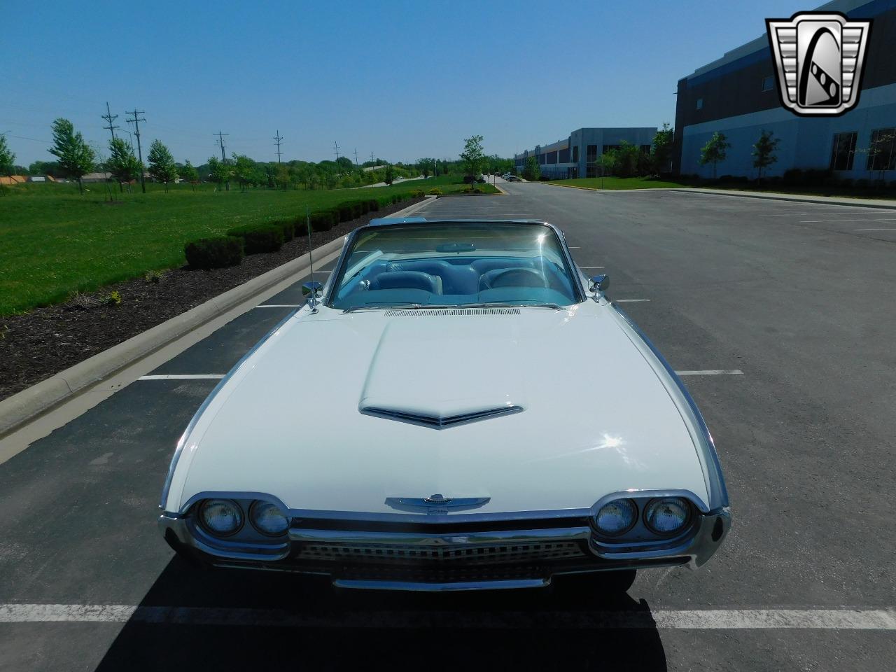 1962 Ford Thunderbird