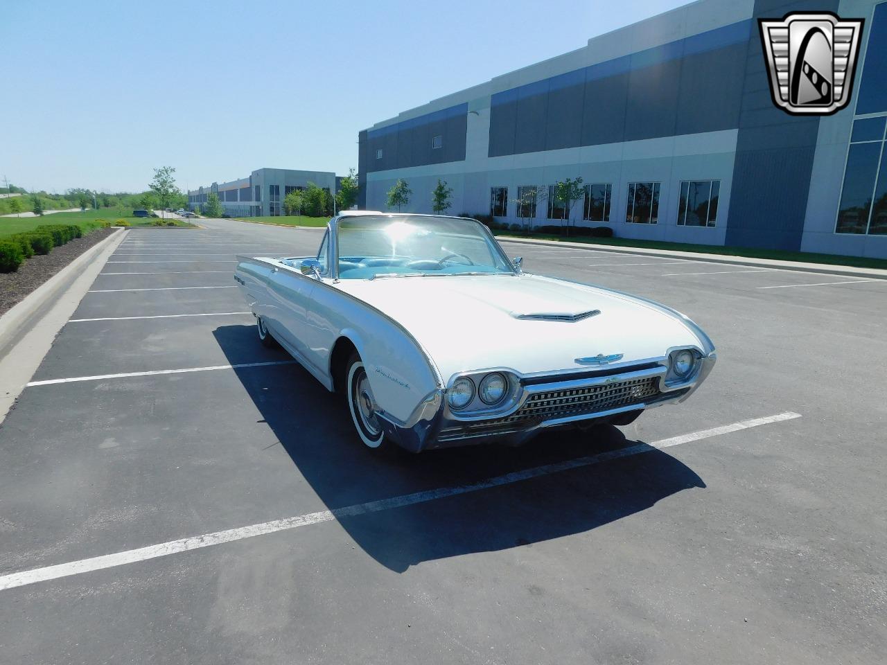 1962 Ford Thunderbird