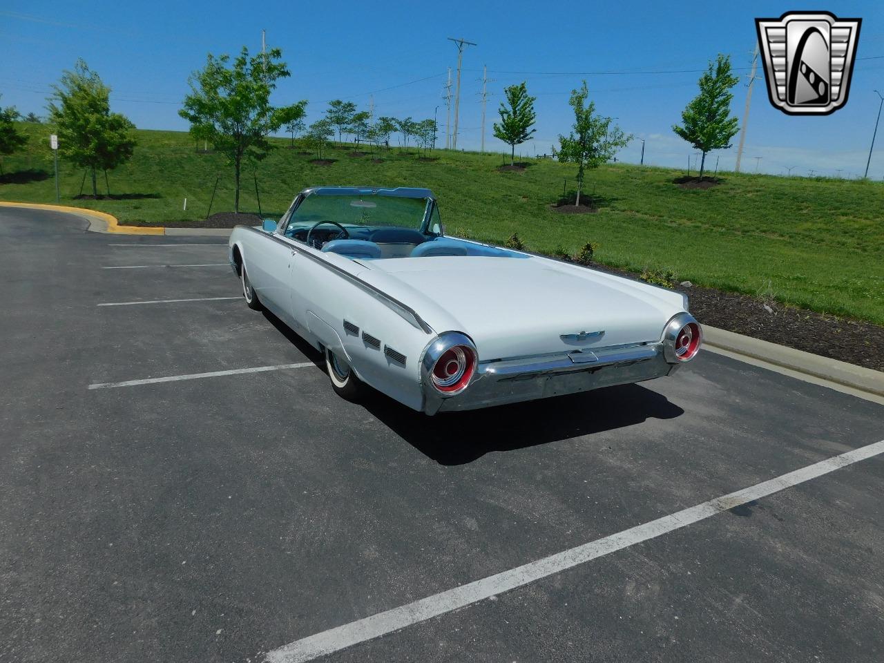 1962 Ford Thunderbird