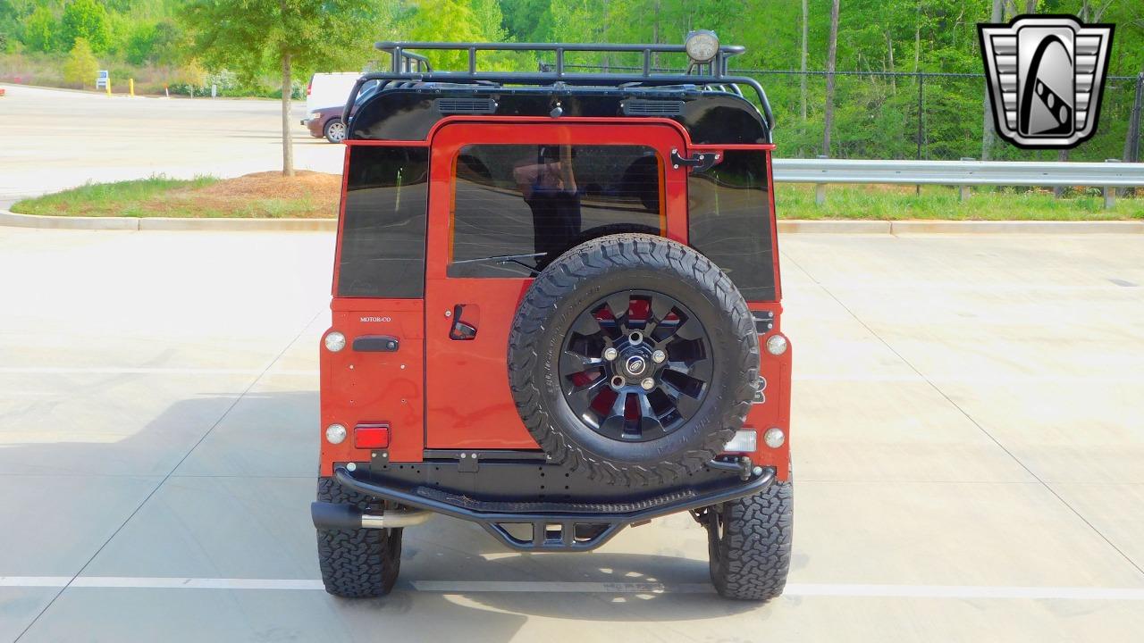 1987 Land Rover Defender