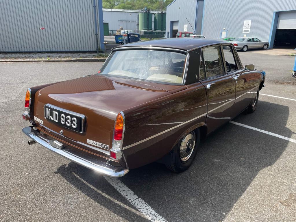 1974 Rover P6