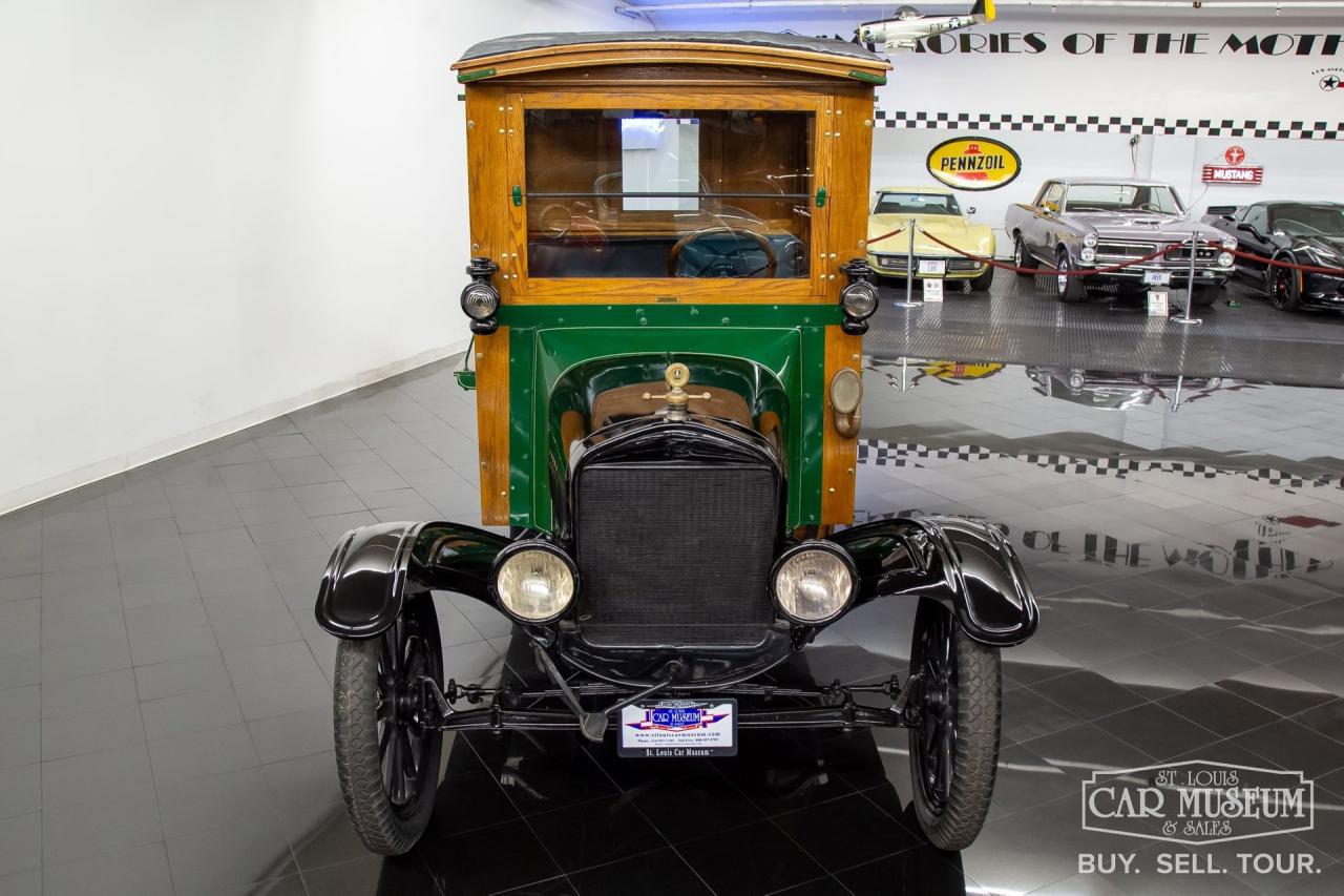 1925 Ford Model T Express Delivery