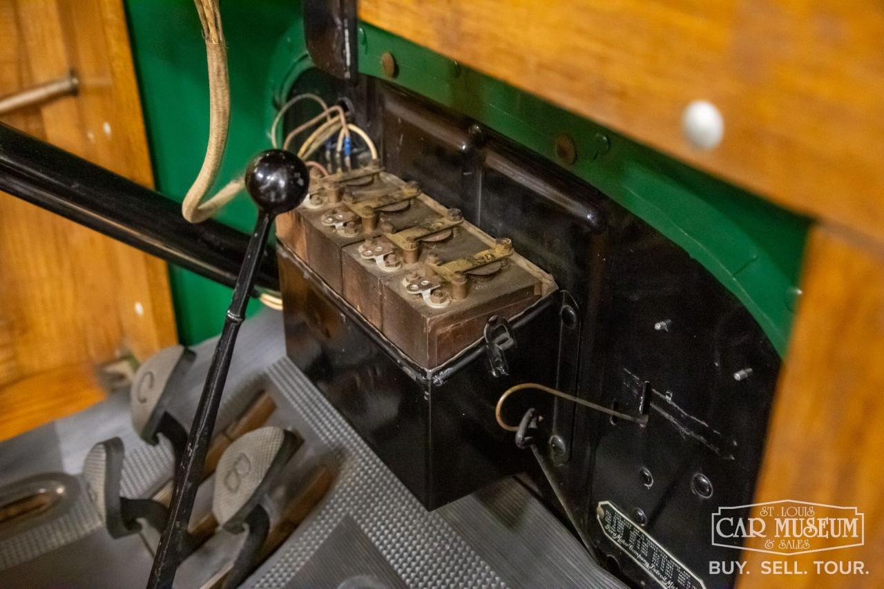 1925 Ford Model T Express Delivery