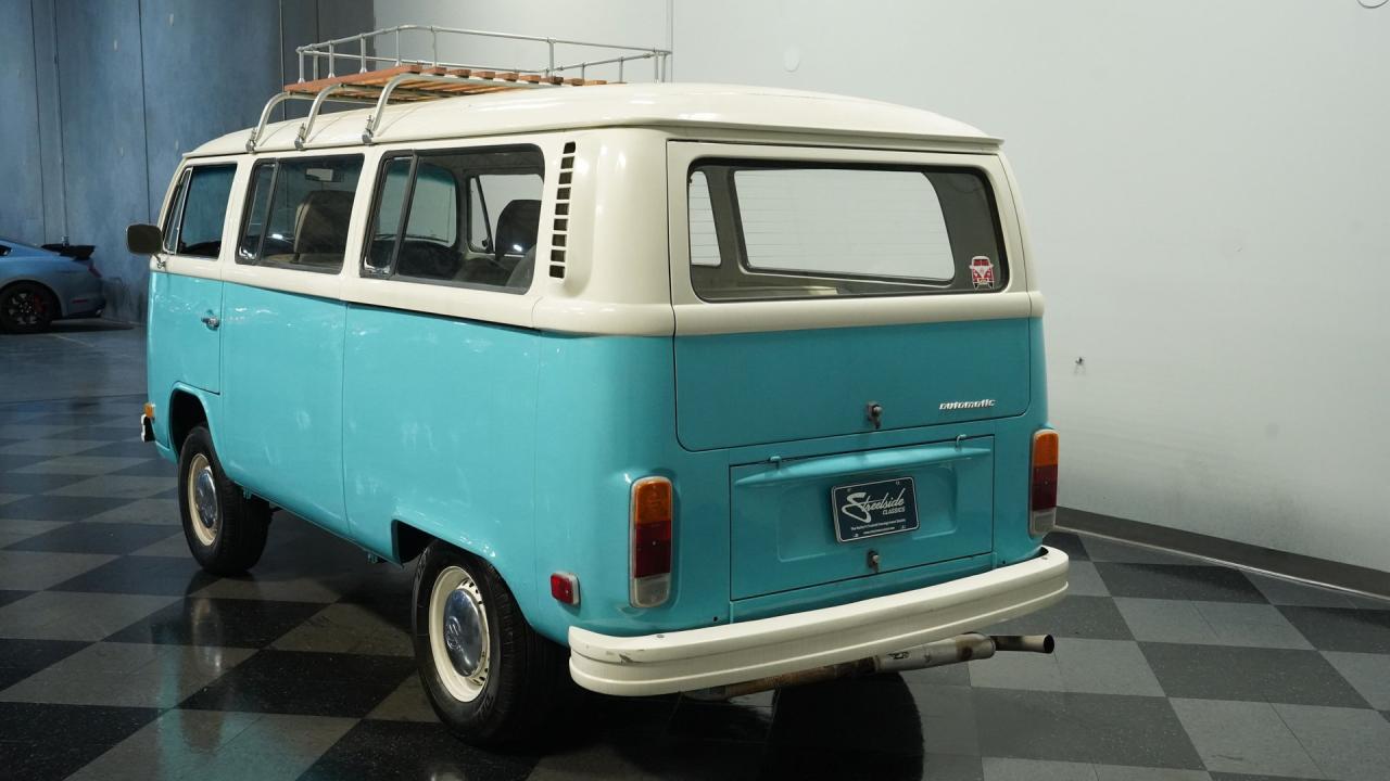 1977 Volkswagen Type 2 Bus