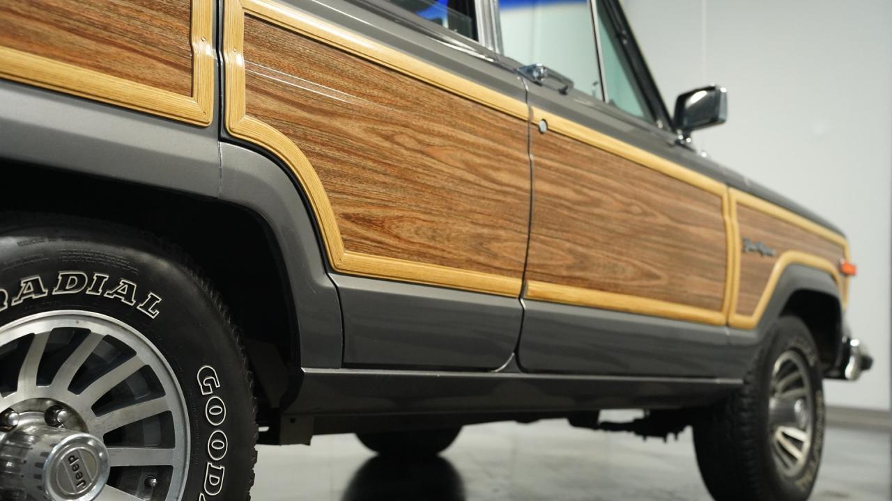 1989 Jeep Grand Wagoneer