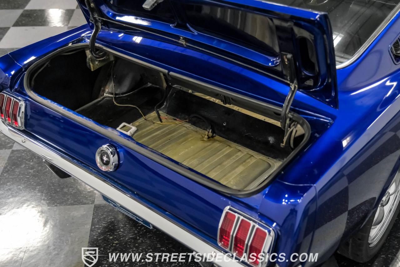 1965 Ford Mustang 2+2 Fastback Restomod