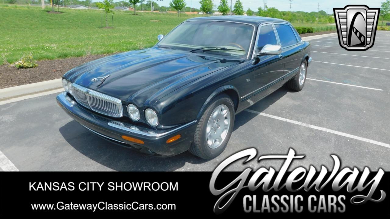 2002 Jaguar XJ8