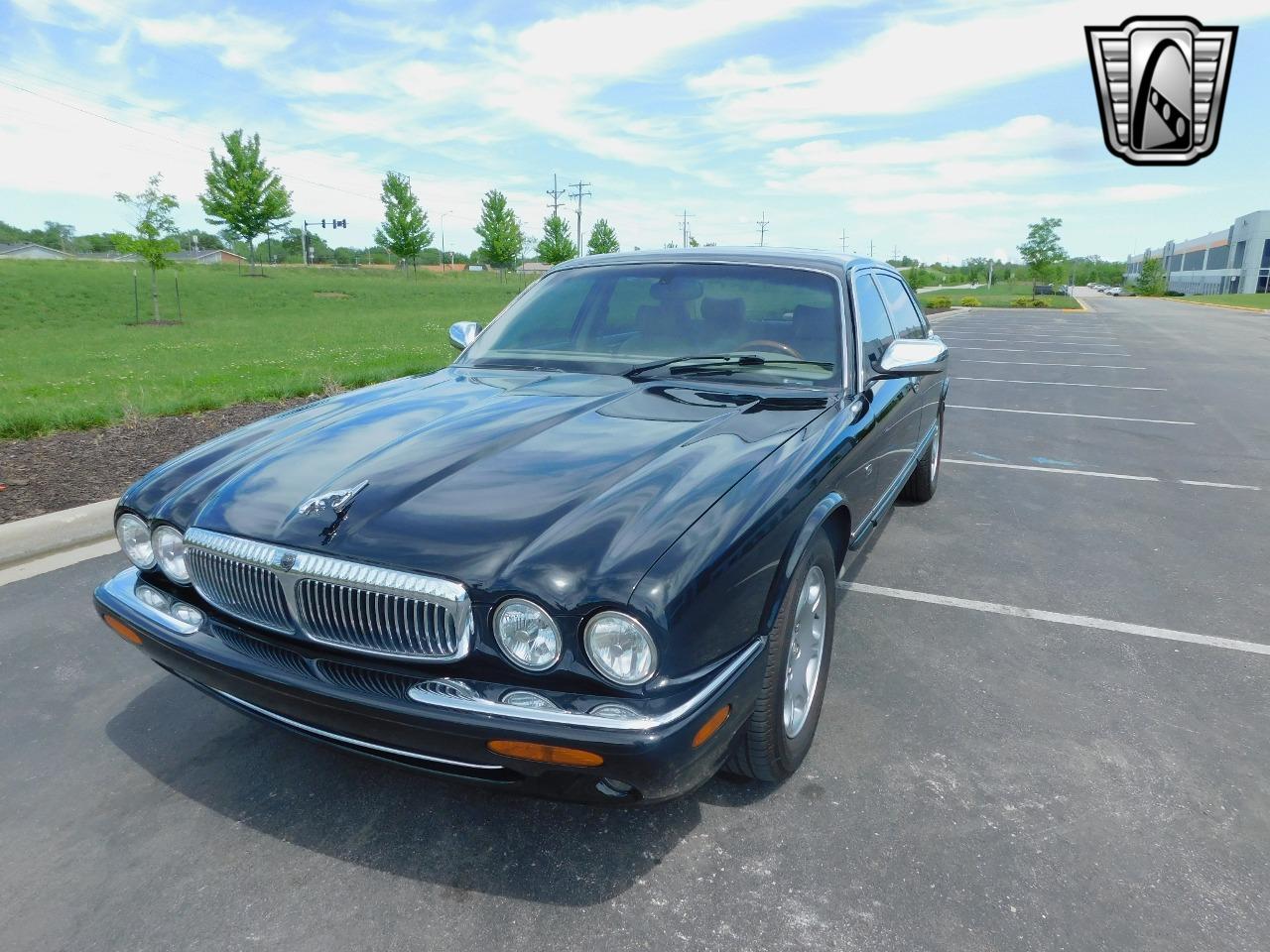 2002 Jaguar XJ8