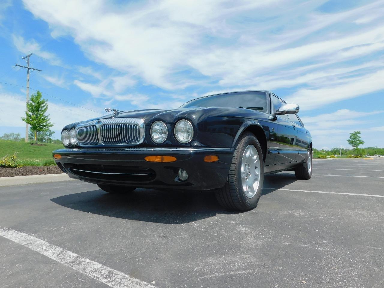 2002 Jaguar XJ8