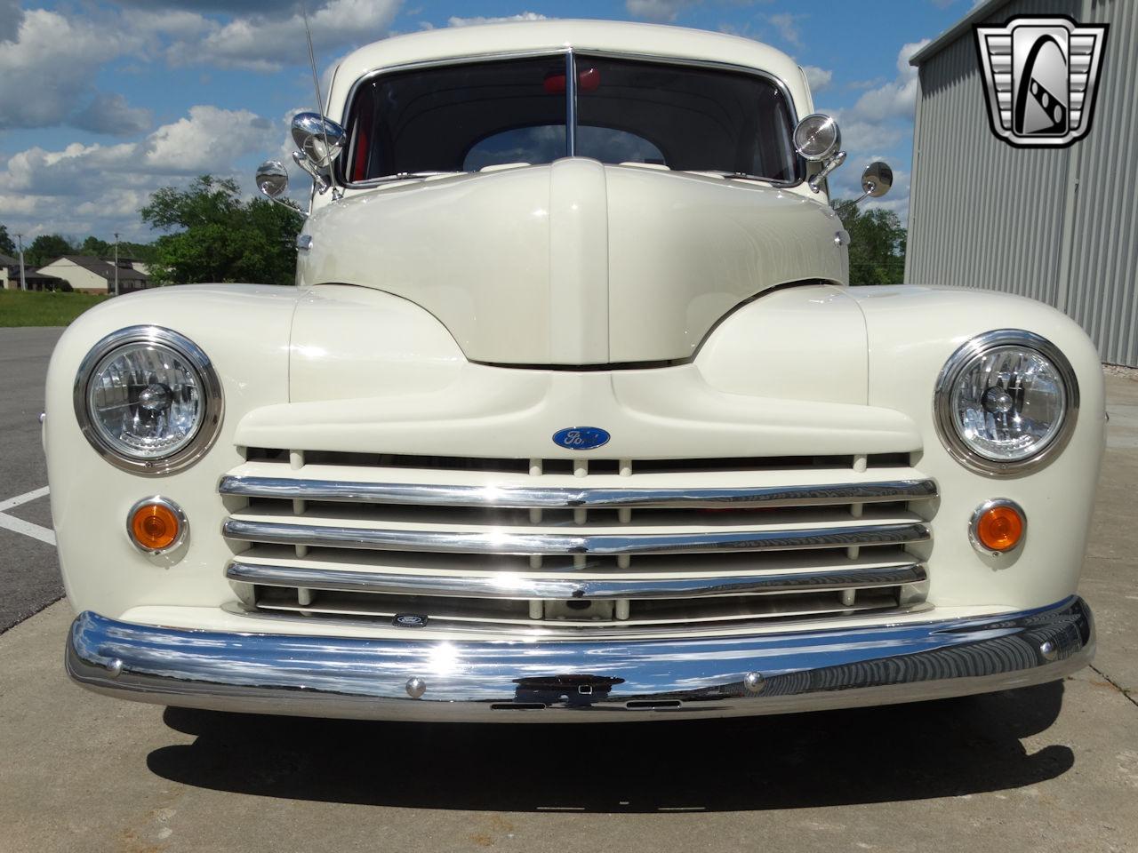 1948 Ford Deluxe