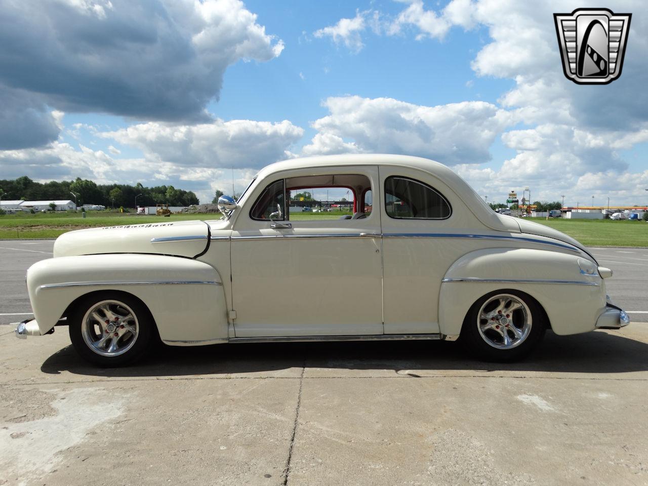 1948 Ford Deluxe