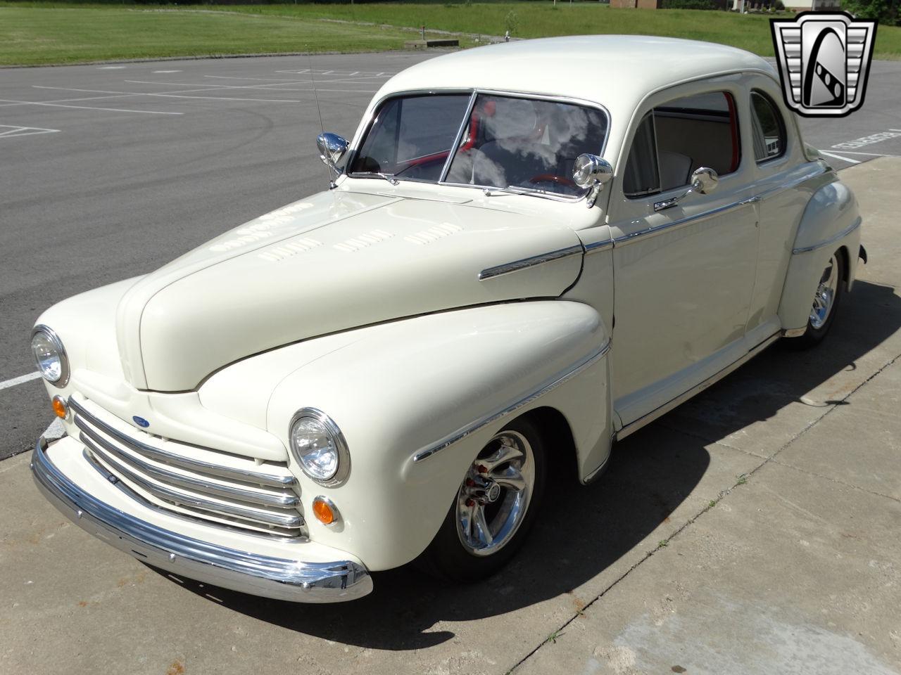 1948 Ford Deluxe