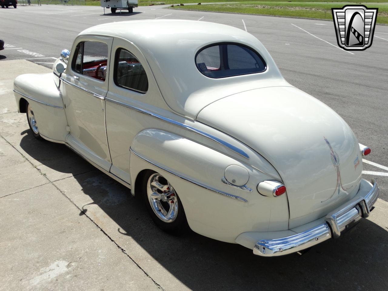 1948 Ford Deluxe