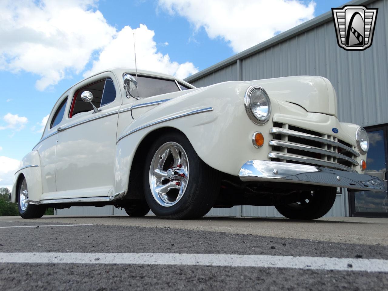 1948 Ford Deluxe