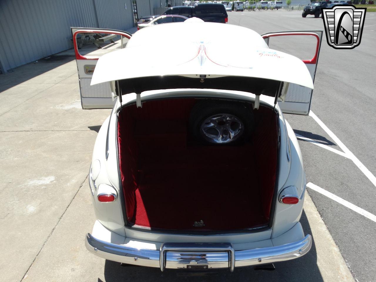 1948 Ford Deluxe