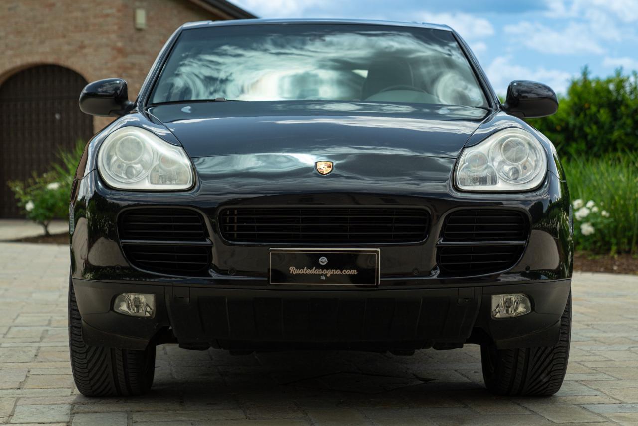 2003 Porsche CAYENNE S 4.5