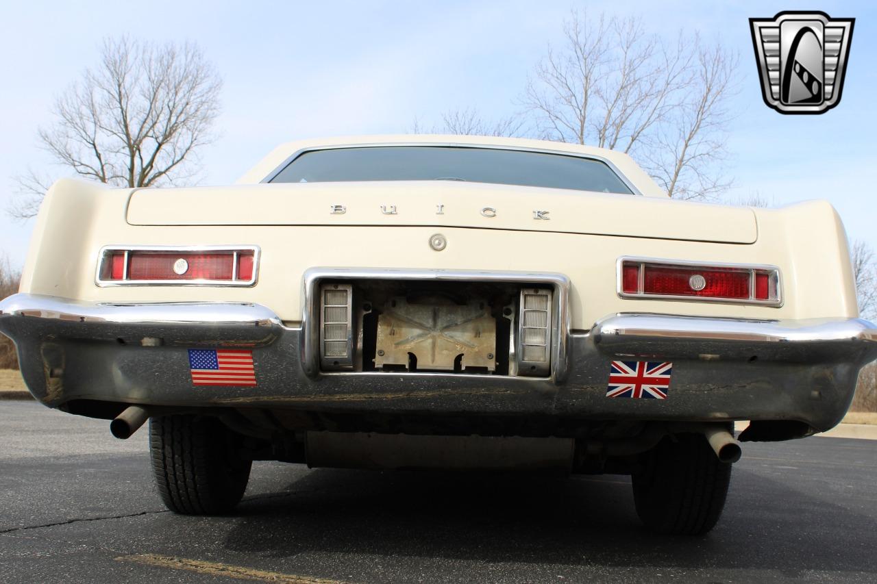 1963 Buick Riviera