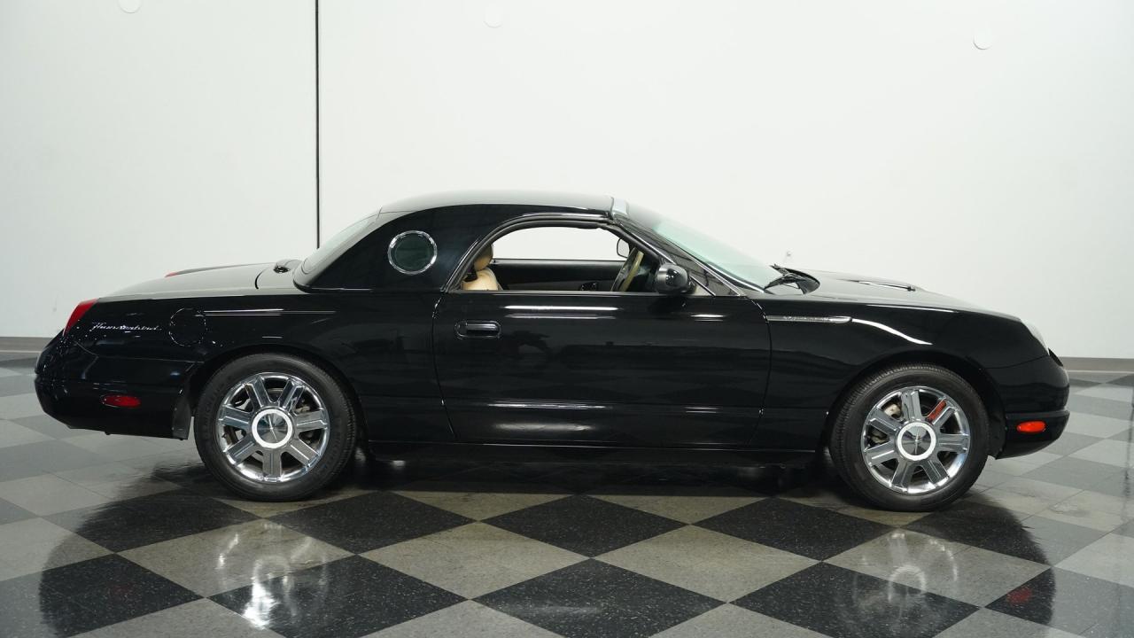 2005 Ford Thunderbird Deluxe