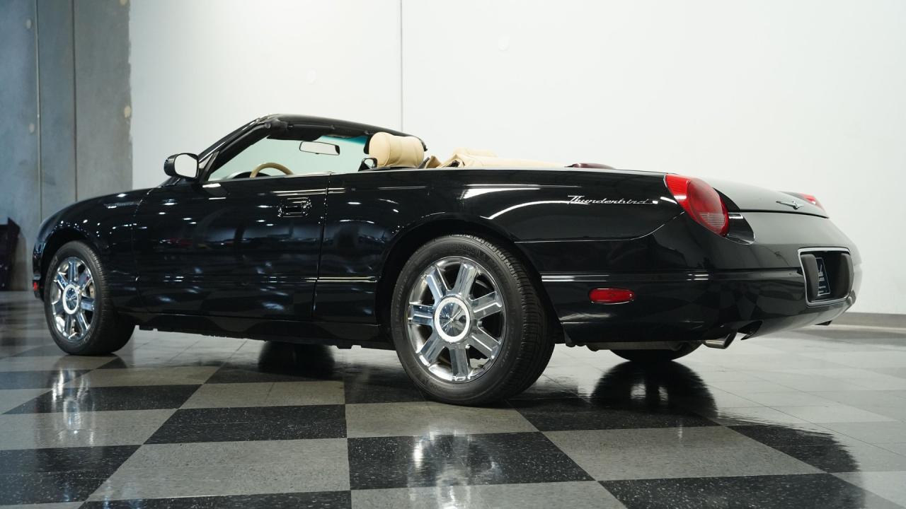 2005 Ford Thunderbird Deluxe