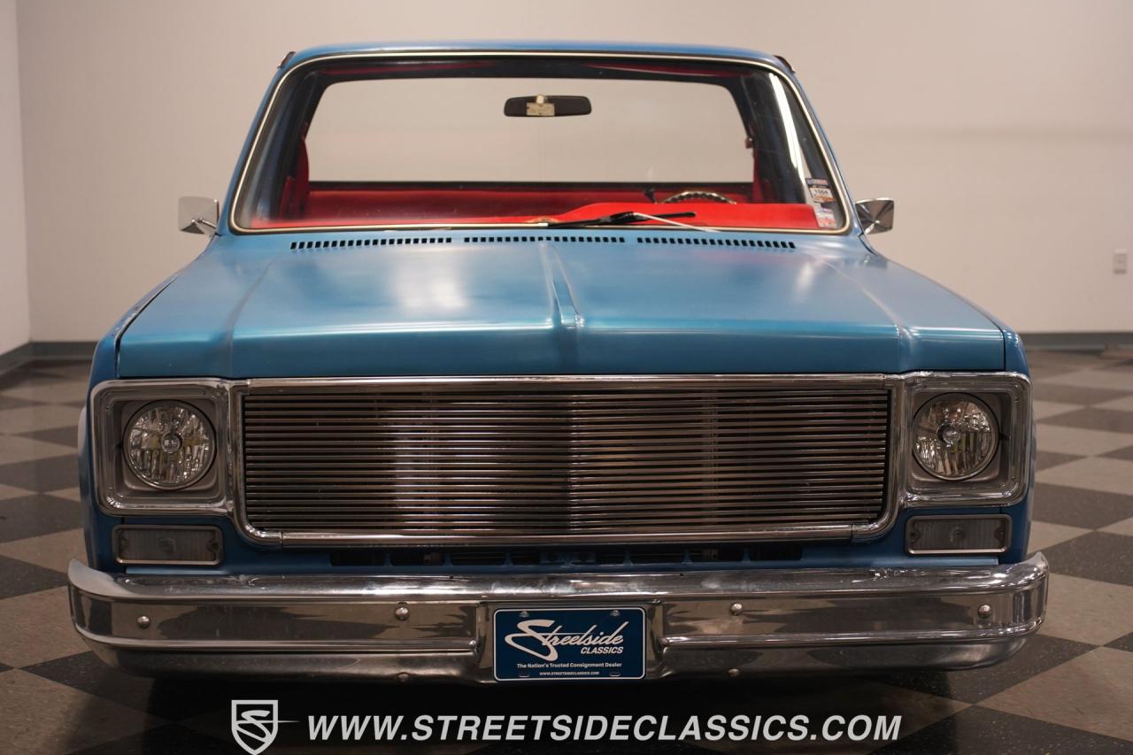 1976 Chevrolet C10 Stepside LS Restomod